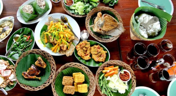22 Makanan Khas Jakarta yang Terkenal Enak & Wajib Dicicipi