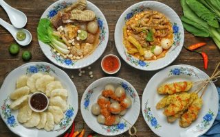 15 Makanan Khas Bandung yang Terkenal & Wajib Dicoba