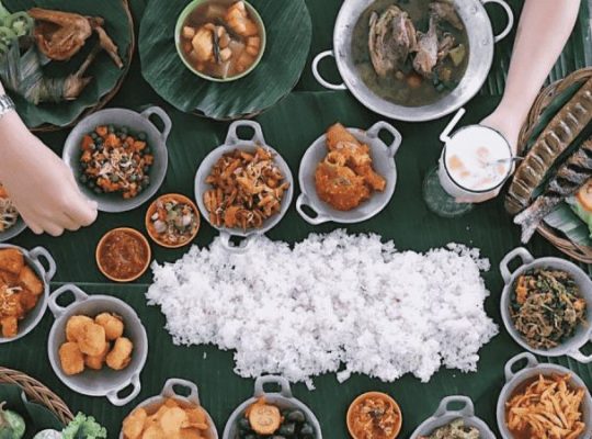 15 Makanan Khas Tasikmalaya yang Terkenal Enak Wajib Dicicipi