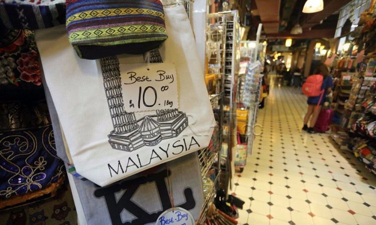 15 Oleh-Oleh Khas Malaysia yang Paling Terkenal