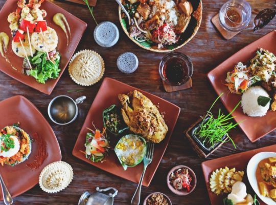 10 Wisata Kuliner di Ubud Bali yang Murah & Enak