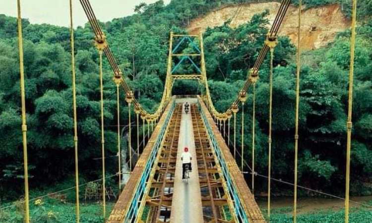 Jembatan Gantung Kuno