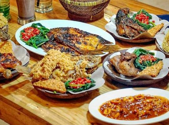 20 Wisata Kuliner di Bali yang Murah & Enak