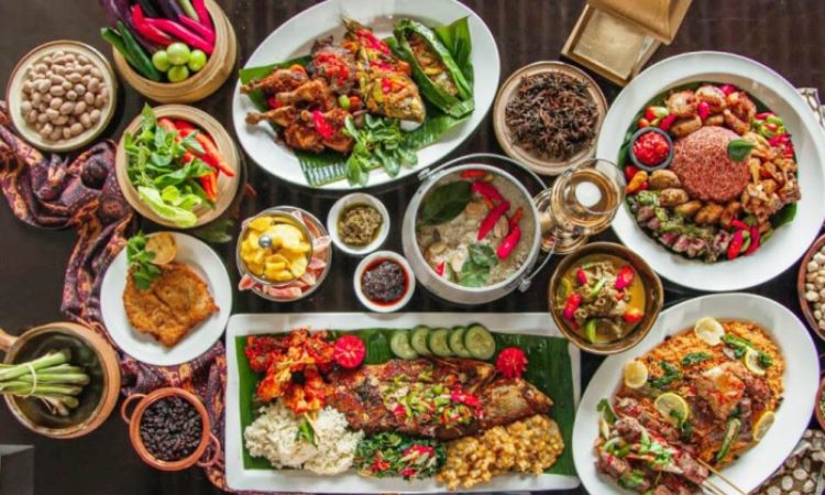 10 Wisata Kuliner di Kutai Timur yang Terkenal Enak