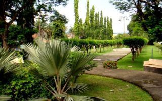 10 Taman Cantik di Semarang yang Cocok untuk Bersantai