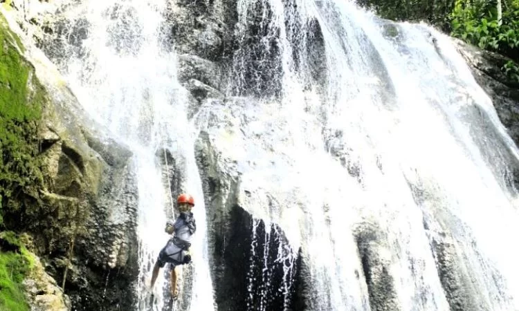 Air Terjun Lembah Ayu