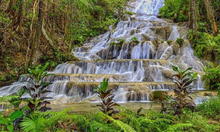 Air Terjun Tiga Bidadari