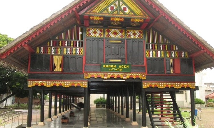 Keunikan Rumah Adat Aceh