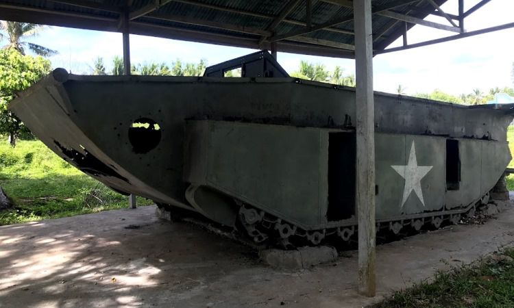 Tank Amphibi morotai
