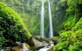 15 Air Terjun di Lombok yang Paling Indah & Hits