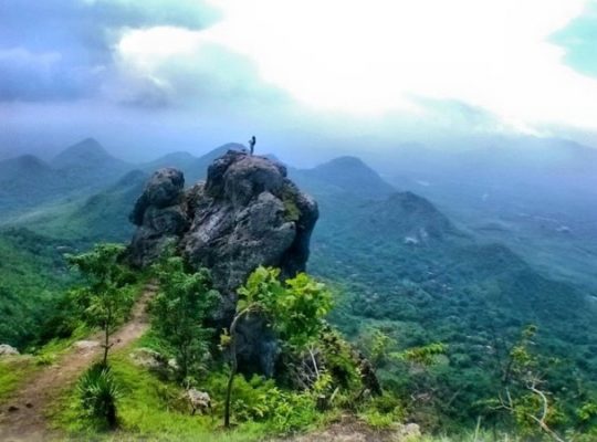 Bukit Cumbri, Menikmati Panorama Alam di Negeri Atas Awan Wonogiri