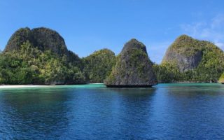 Pulau Wayag, Surga Bahari Tersembunyi Nan Eksotis di Raja Ampat