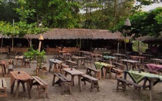 Kampung Jawi, Spot Kuliner Tradisional Berkonsep Tempo Dulu di Semarang