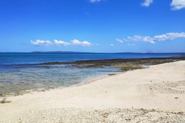 Daya Tarik Wisata Pantai Tablolong
