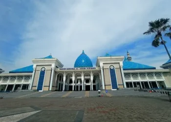 Daya Tarik Wisata Masjid Al-Akbar Surabaya